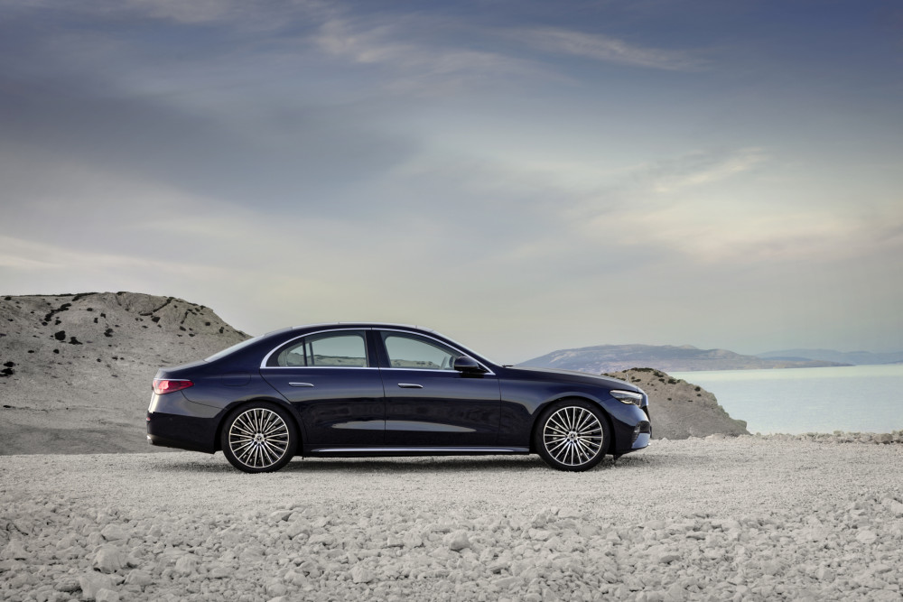 Mercedes-Benz E-Class 2023